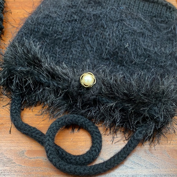 Set of 2: purse, black with pearl closure Handknit/felted. Also 62” knit scarf. - Picture 6 of 7